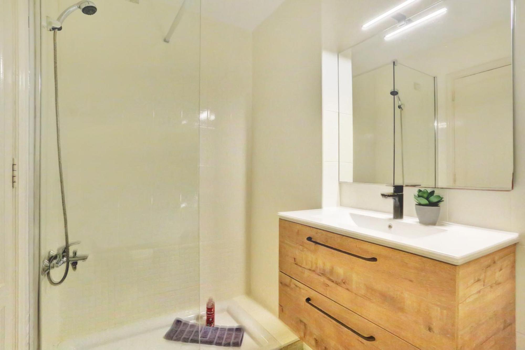 New! Ideal Flat For Groups To Work Or Surf Apartment